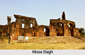 Buildings of Claude Martin, Nawabi Architecture in Lucknow