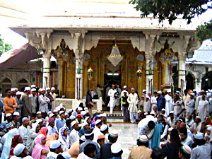 Dargah of Khwaja Moinuddin Chishti in Ajmer, Sufism
