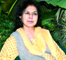  Nayantara Sahgal