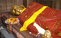 Reclining statue of Buddha at The Nirvana Temple