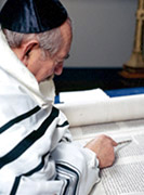 Reading Torah at Synagogues