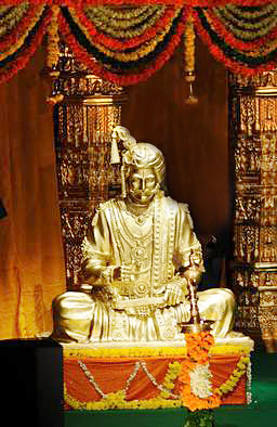 Statue of King Krishnadevaraya