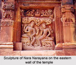 Sculpture of Nara Narayana on the eastern wall of the temple