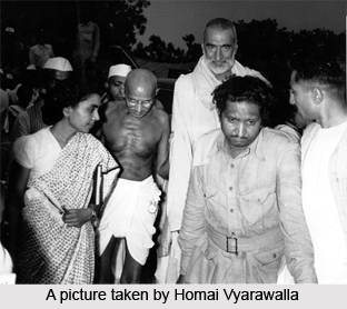 Homai Vyarawalla  , Indian Photographer