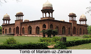 Tomb of Mariam-uz-Zamani
