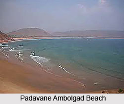 Padavane Ambolgad Beach, Maharashtra