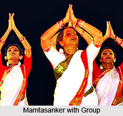 Mamata Shankar Ballet Troupe, Indian Dance Academy