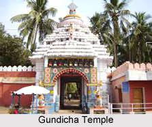 Ritual in Gundicha Temple