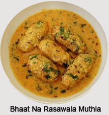 Bhaat Na Rasawala Muthia, Gujarati Cuisine