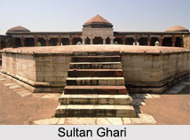 Architecture of Sultan Ghari Tomb