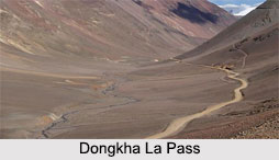 Dongkha La Pass, Himalayan Mountain Range
