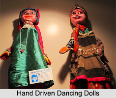 Hand Driven Dancing Dolls, West Bengal