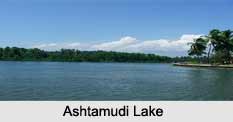 Ashtamudi Lake