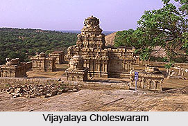 Early Chola Art in South India