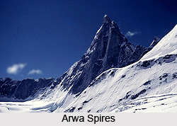 Arwa Group of Mountain Peaks, Uttarakhand