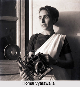 Homai Vyarawalla  , Indian Photographer