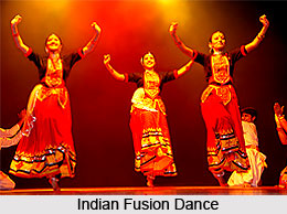 Mamata Shankar Ballet Troupe, Indian Dance Academy