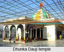 Dhunka Dauji or Luk-Luk Dauji, Shrine in Mathura