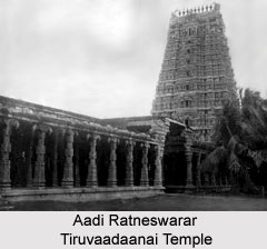 Aadi Ratneswarar Tiruvaadaanai Temple, near Karaikkudi, Devakottai, Tamil Nadu