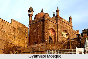 Architecture of Varanasi During Aurangzeb, Architecture during Mughal Dynasty