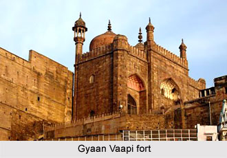 Architecture of Varanasi During Later Mughals