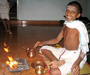 Brahmin perform the homam