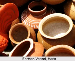 Earthen Vessel, Haris