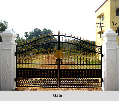 Gate of the Compound Wall , Vastu Shastra