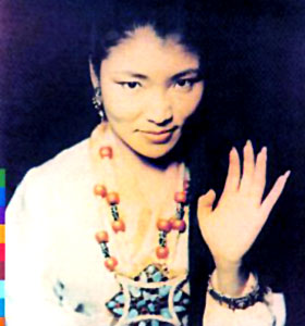 Lhamo in Tibet