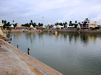 Mahamakham tank