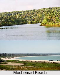 Mochemad Beach, Maharashtra