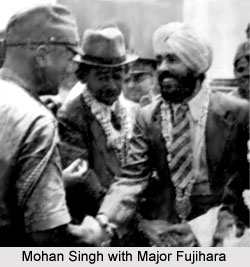 Mohan Singh with Major Fujihara