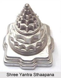 Shree Yantra Sthaapana