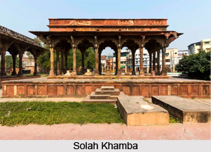 Solah Khamba, Monuments of Lucknow