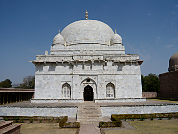 Tomb of Hoshang Shah