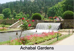 Tourism in Achabal Gardens