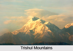 Trishul Mountains, Uttarakhand