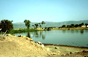 Tomol (Punjab), water reservoir 13 km west of Rawalpindi