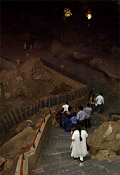 borra caves
