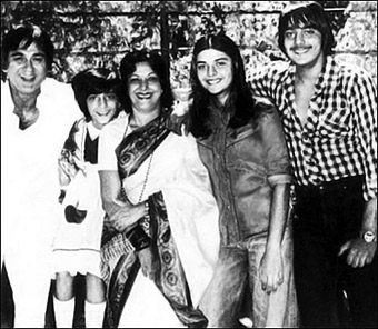 Sunil Dutt and Family - The Mohyals