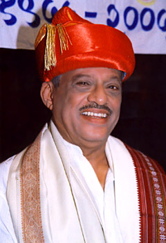Ratnakar Matkari, Indian Author